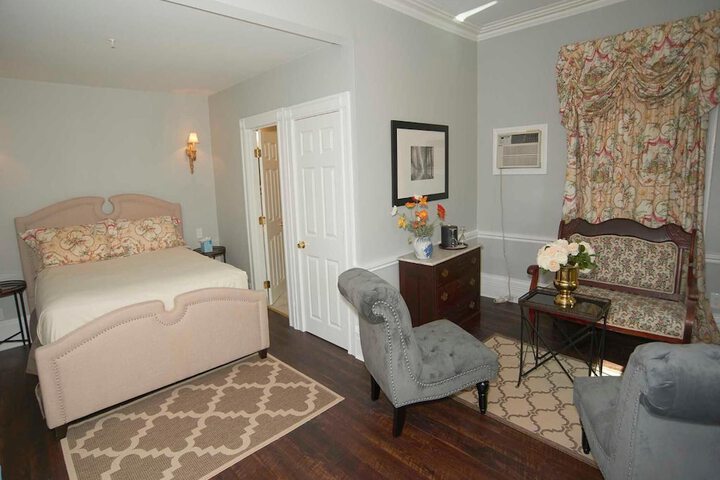 Room 40 of 51