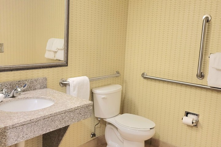 Room 25 of 34