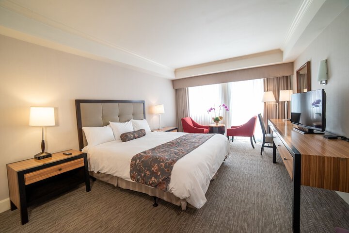 Room 21 of 33