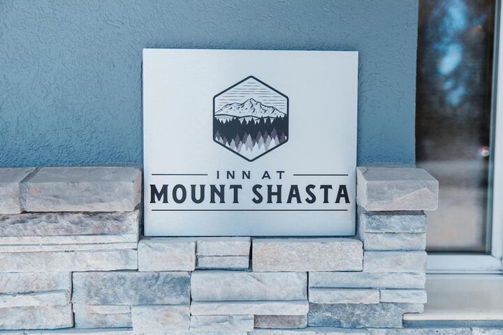 Inn at Mount Shasta