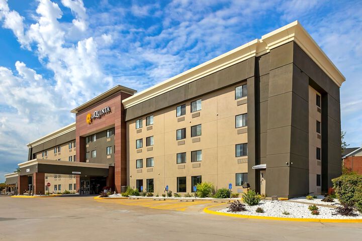 Hotel 9 of 78