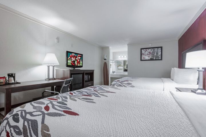 Room 17 of 27