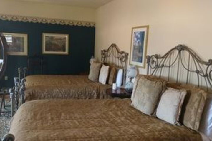 The Iron Gate Inn