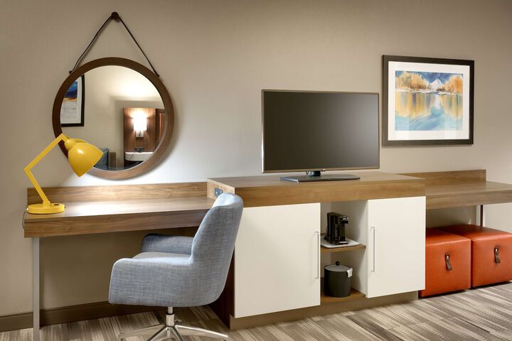 Room 10 of 31