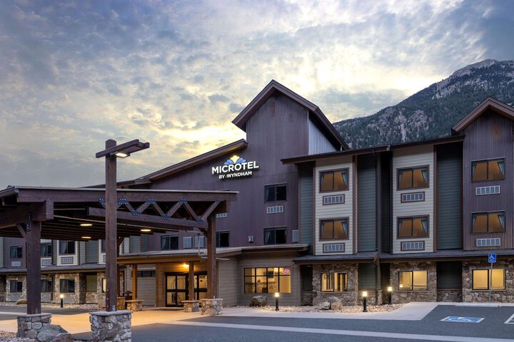 Microtel Inn & Suites by Wyndham Georgetown Lake