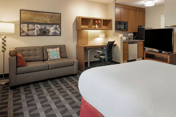 Room 21 of 46