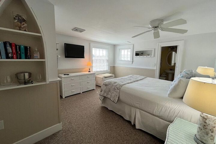 Room 21 of 27