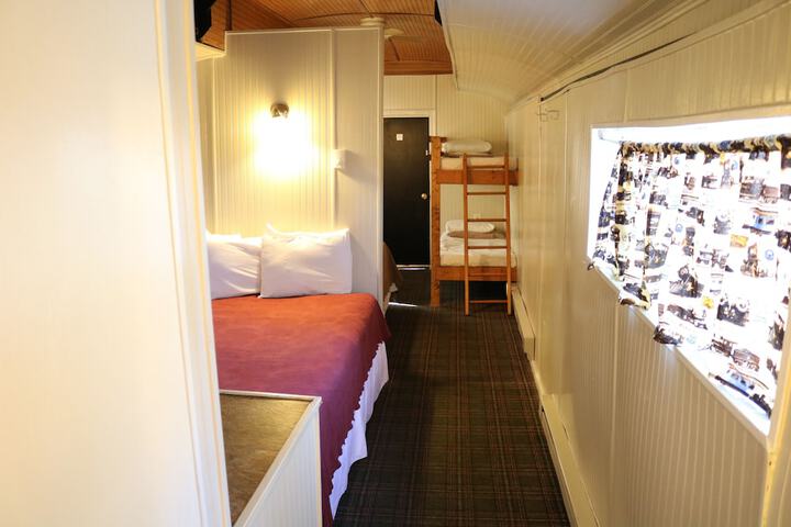 Red Caboose Motel