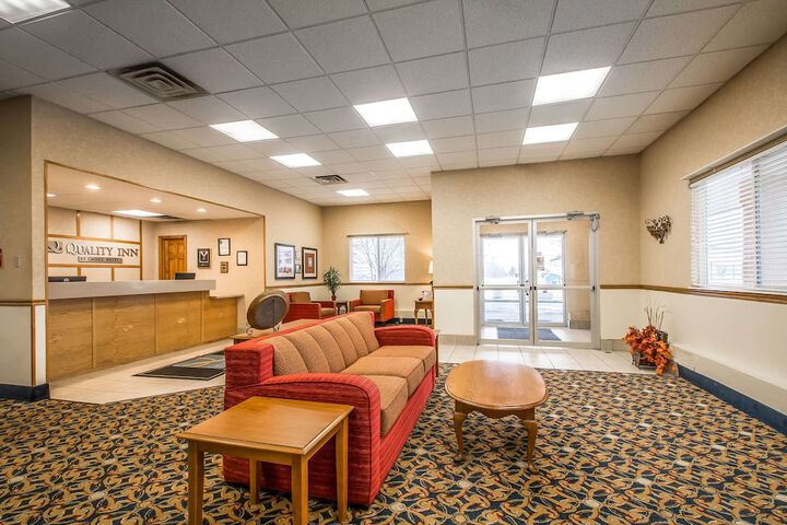 Quality Inn Morris I-80