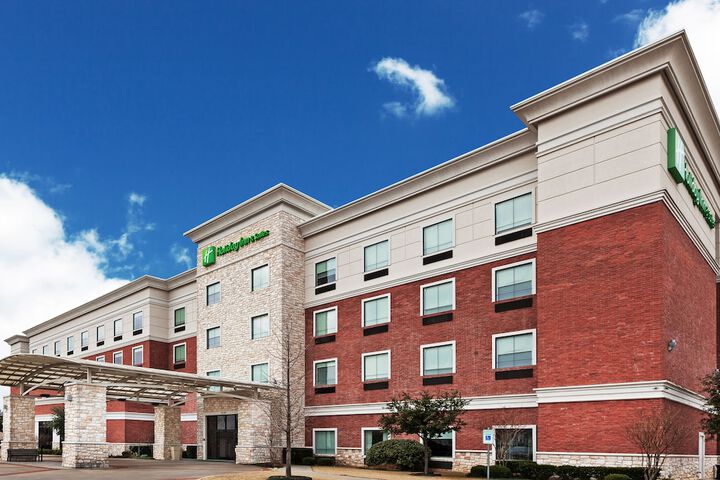 Hotel 7 of 51