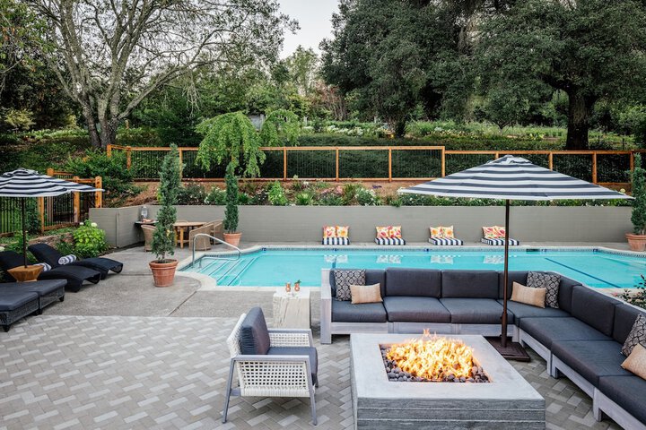 Pool 5 of 34
