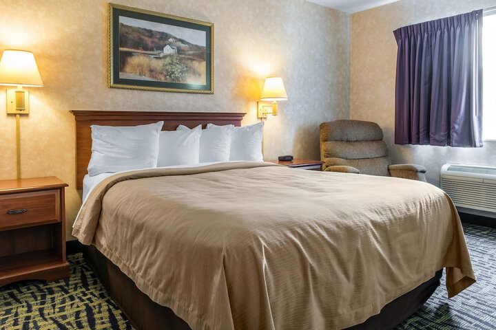 Room 10 of 31