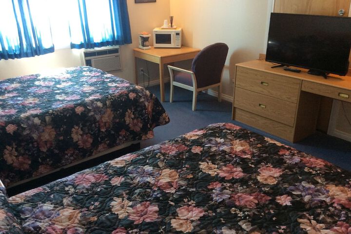 Room 13 of 20