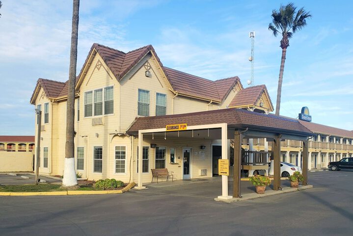 Hotel 2 of 19