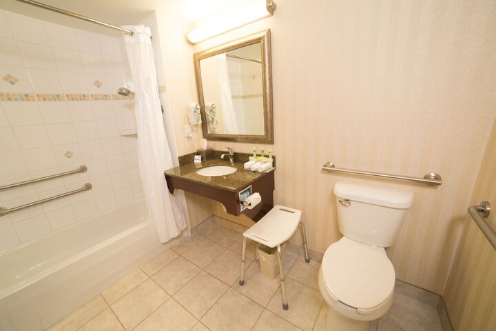 Room 44 of 76
