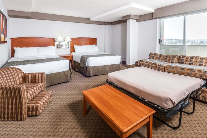 Room 46 of 61