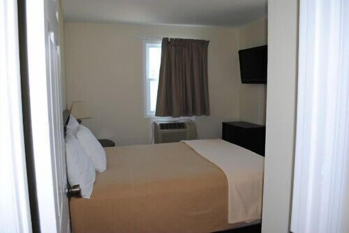 Room 25 of 35