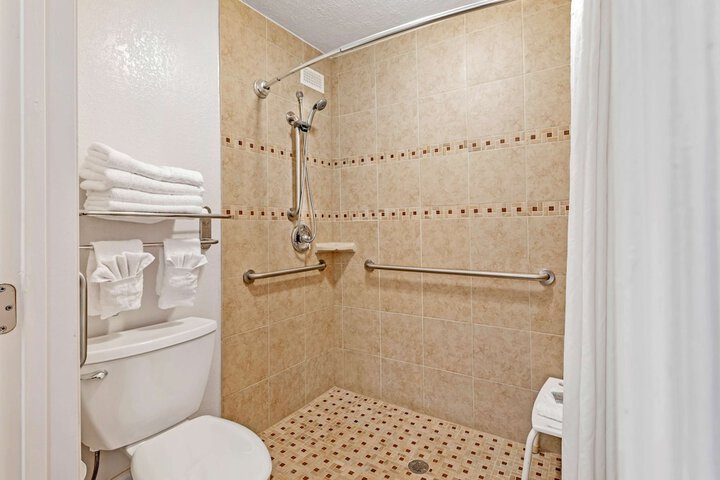 Room 21 of 25