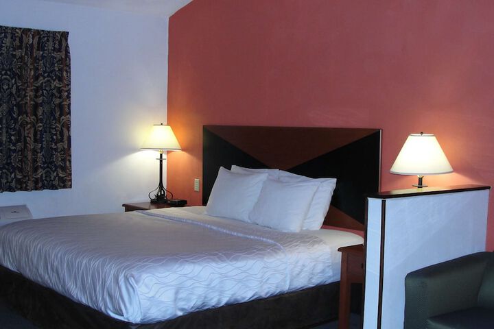 Room 46 of 49