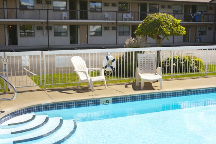 Pool 4 of 40