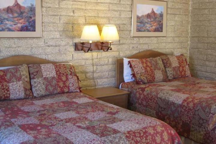 Stage Stop Inn