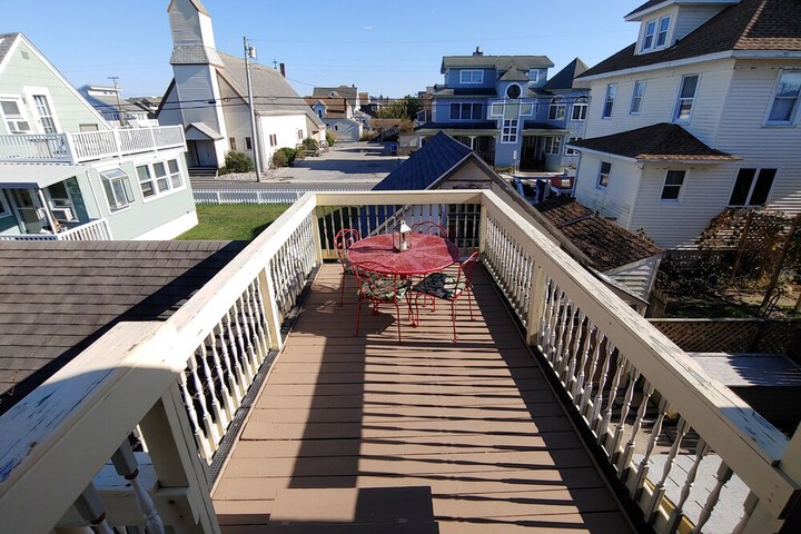 Island Guest House B & B