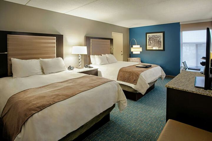 DoubleTree by Hilton Roseville Minneapolis