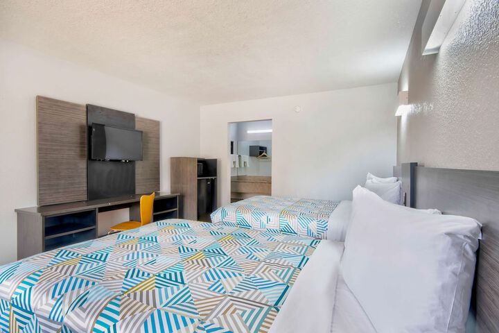 Room 20 of 26