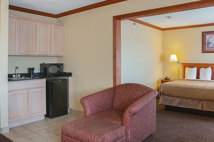 Room 16 of 27