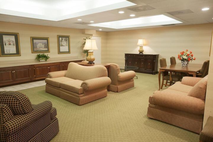 Hotel Interior 4 of 32