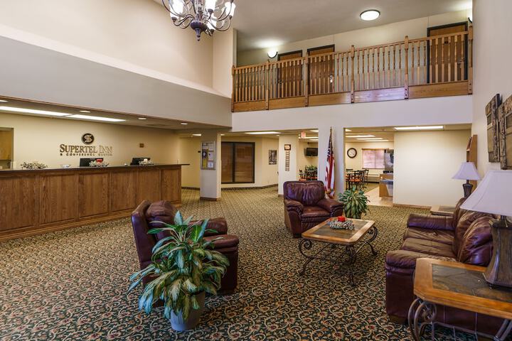 Hotel Interior 4 of 22
