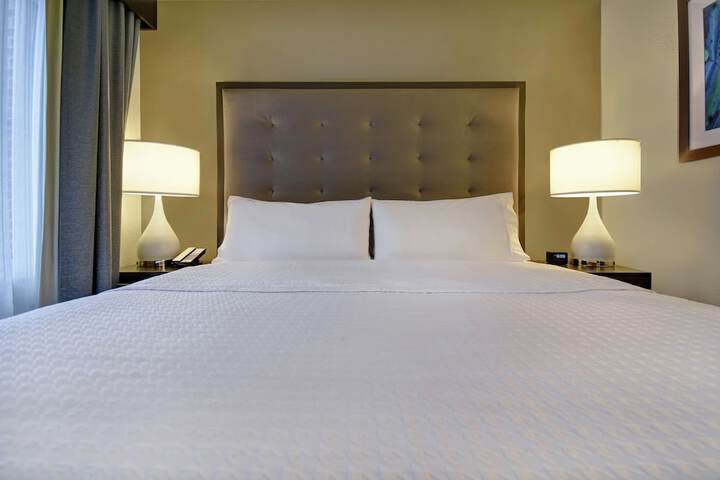 Homewood Suites by Hilton Edgewater