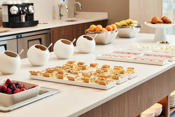 Breakfast/Coffee Service 29 of 53