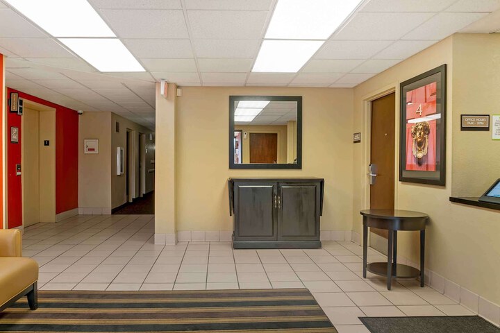 Extended Stay America Suites Detroit Madison Heights