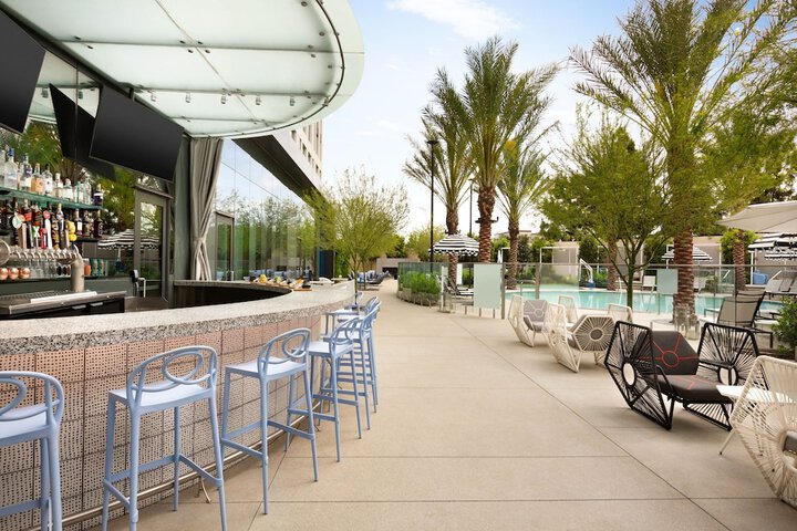 The Viv Hotel Anaheim, a Tribute Portfolio Hotel