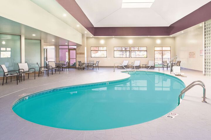 Pool 4 of 25