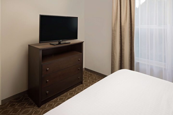 Room 17 of 27