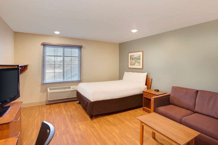 Room 18 of 23
