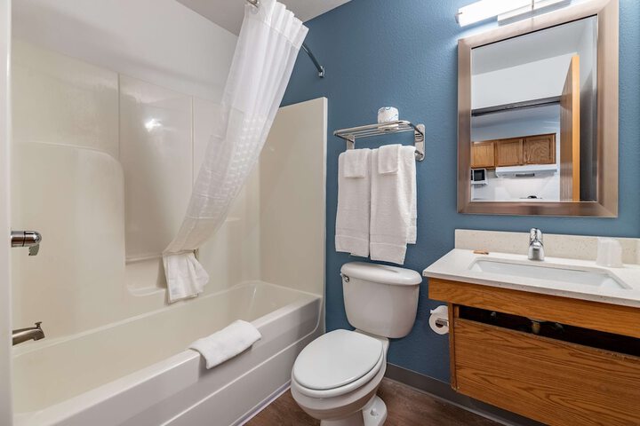 Room 13 of 22