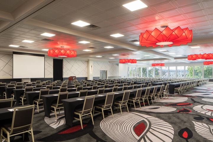 Ballroom/Hall 68 of 77
