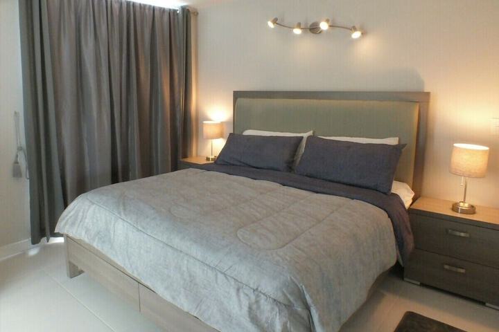Room 80 of 184