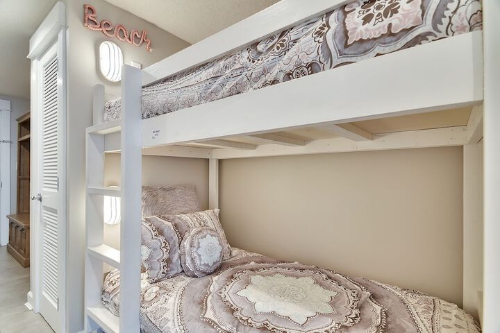 Room 216 of 308