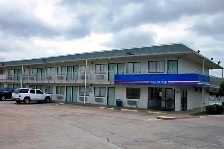 Motel 6 Greenville TX