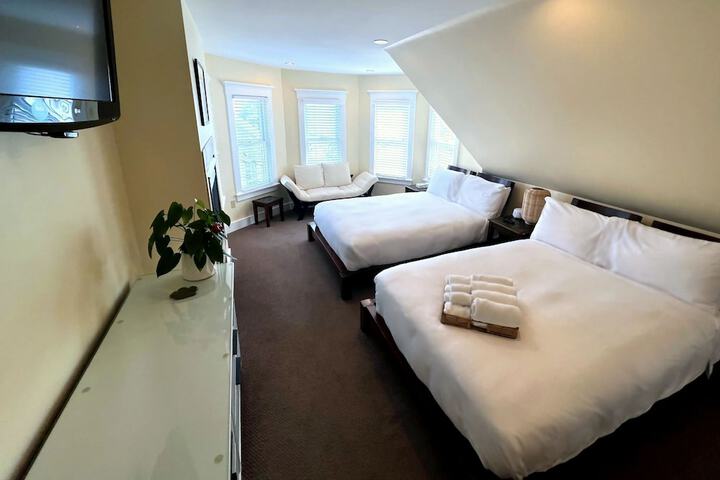 Room 60 of 80