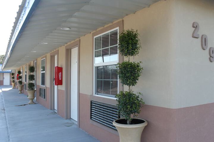 Ballroom/Hall 24 of 29