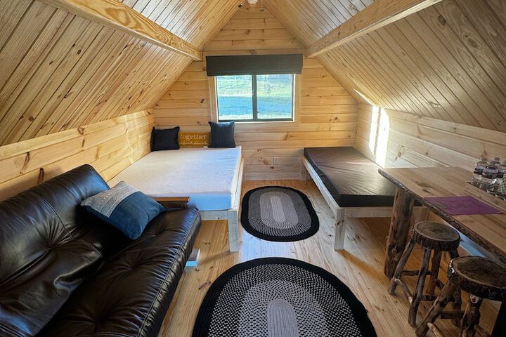 Room 6 of 28