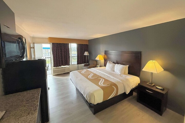 Quality Inn & Suites Baton Rouge West – Port Allen