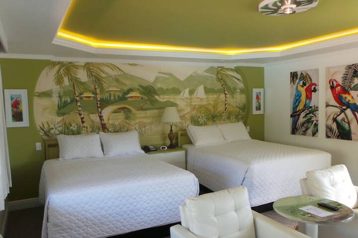 Room 43 of 66