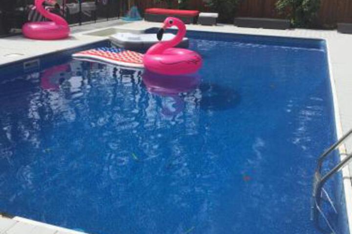 Heated Pool in Prime Woodstock