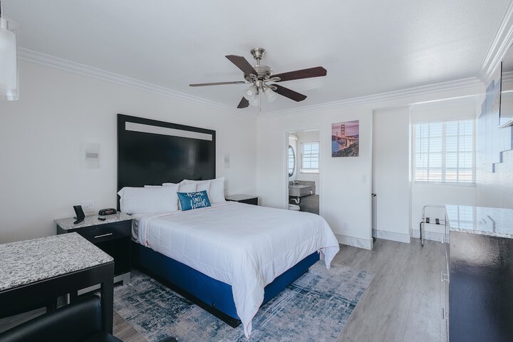 Room 47 of 112